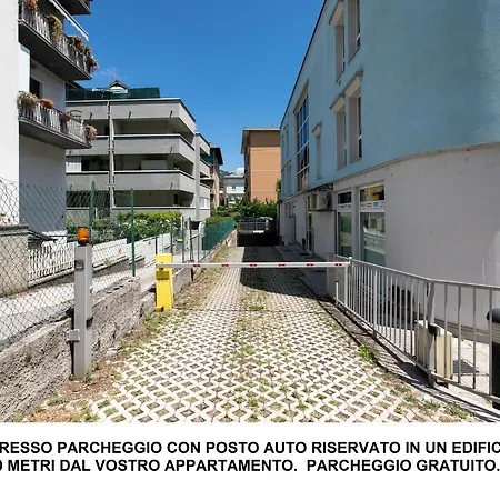 Grande Al Ponte. Situato Vicino All'ospedale, Al Parco E Al Centro Citta Lägenhet Trento