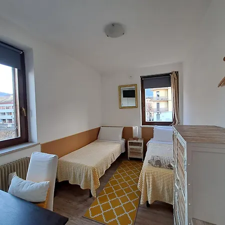 Apartamento Grande Al Ponte. Situato Vicino All'ospedale, Al Parco E Al Centro