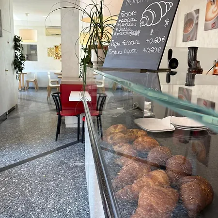 Διαμέρισμα Grande Al Ponte. Situato Vicino All'ospedale, Al Parco E Al Centro Citta
