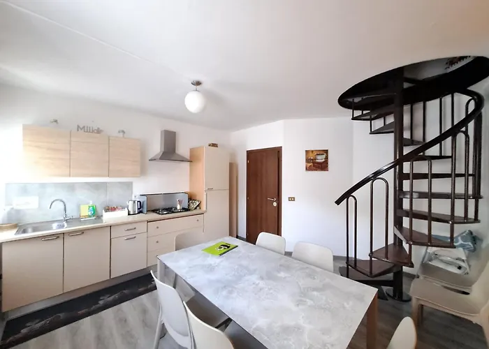 Grande Al Ponte. Situato Vicino All'ospedale, Al Parco E Al Centro Citta Apartament *