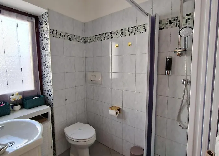 Grande Al Ponte. Situato Vicino All'ospedale, Al Parco E Al Centro Citta